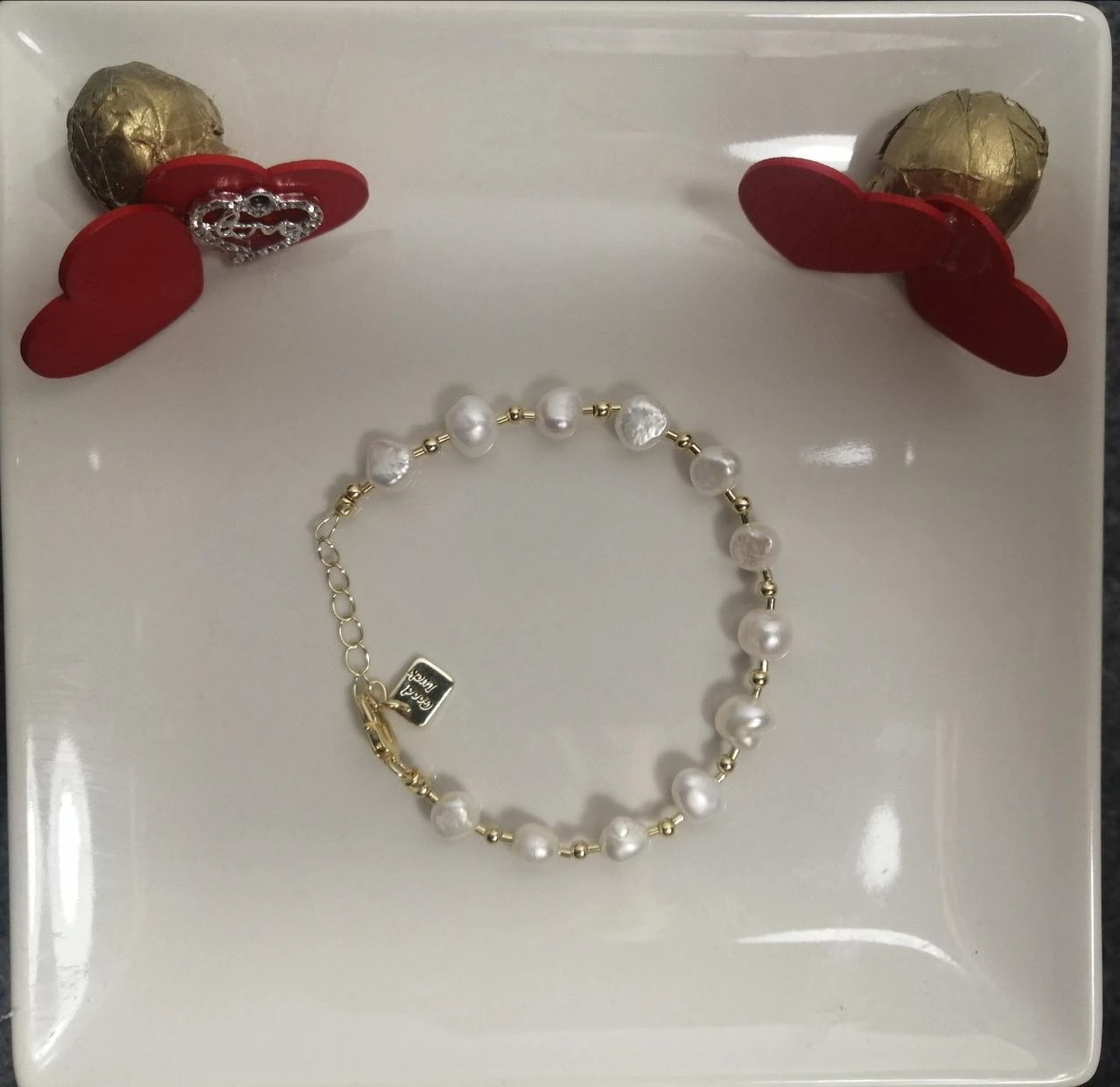 Cultured pearl bracelet